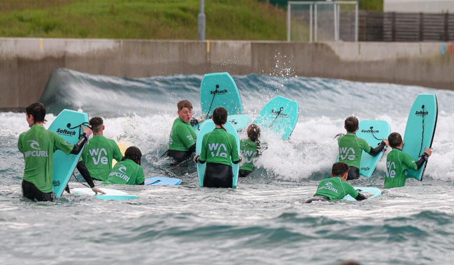 The Wave school group